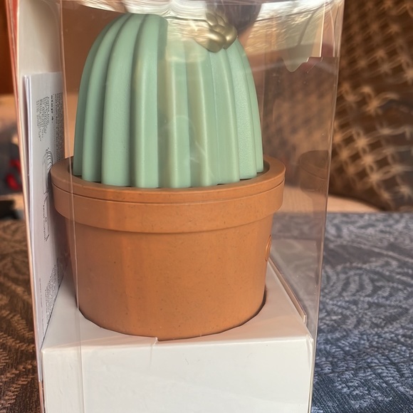 Opalhouse Cordless Ultrasonic Oil Diffuser Cactus Aromatherapy .84 - Picture 3 of 3